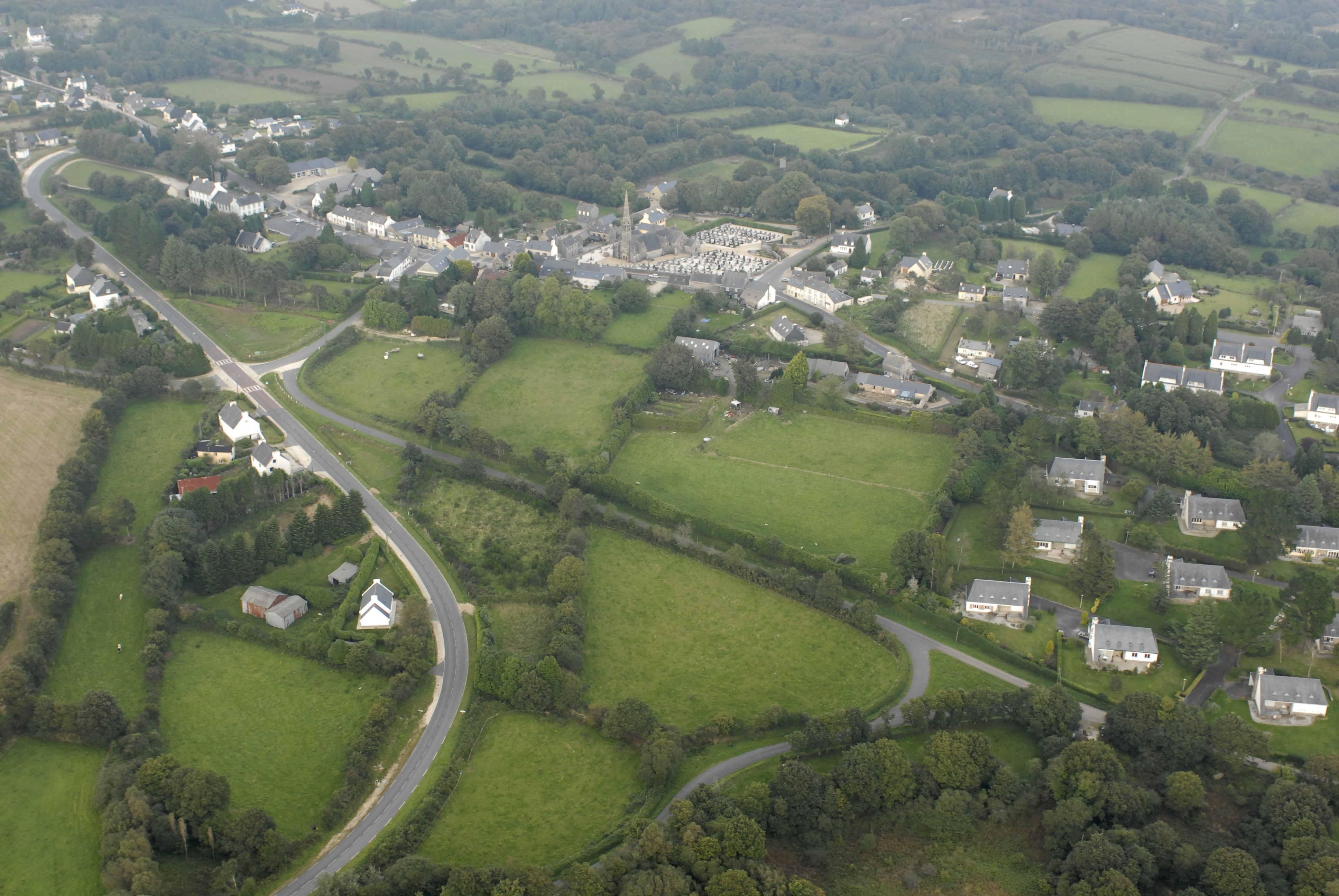 Vue aérienne du bourg prise depuis le sud-ouest