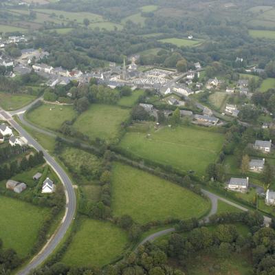 Vue aérienne du bourg prise depuis le sud-ouest